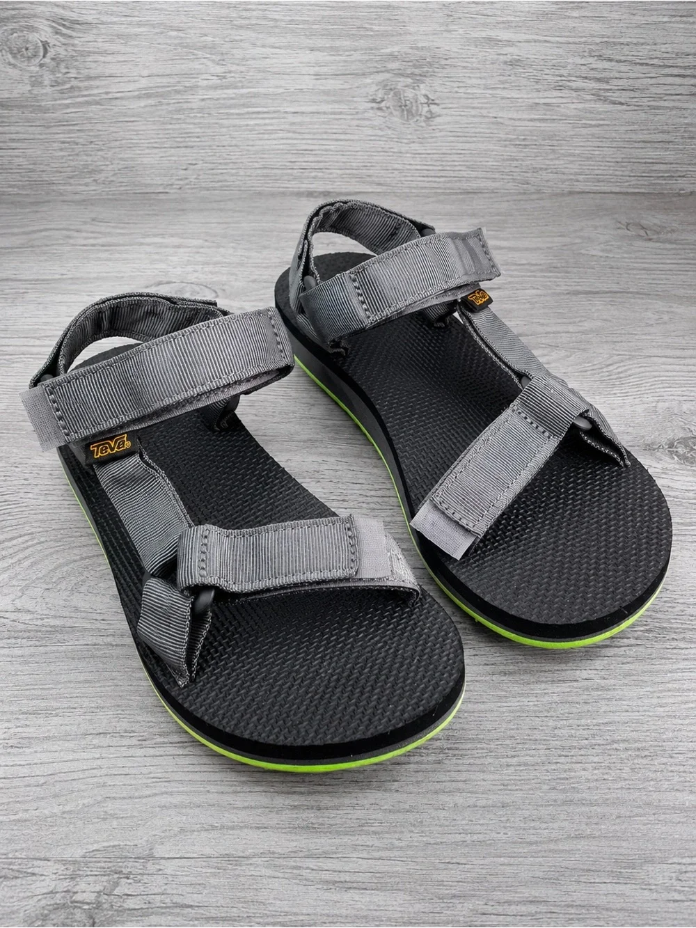 Teva Original Universal Grey Sport Sandals with Neon Green Accent Size 7 Women’s